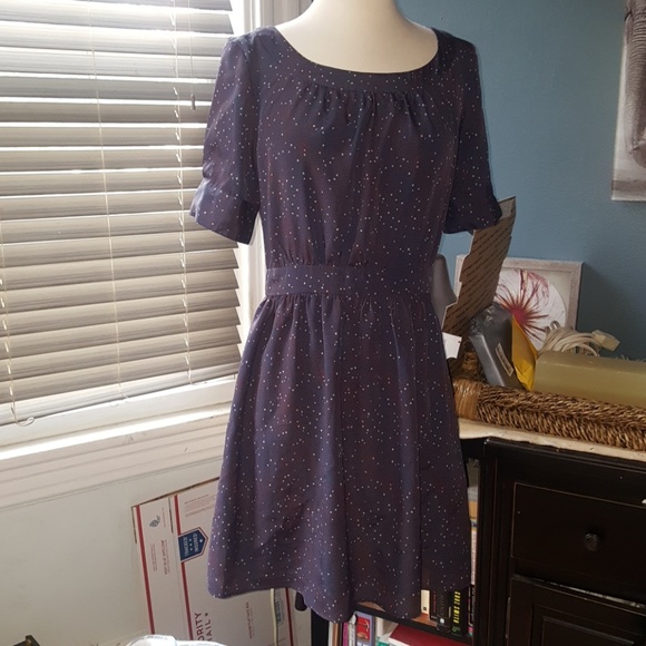 Dress - Picture 1 of 2